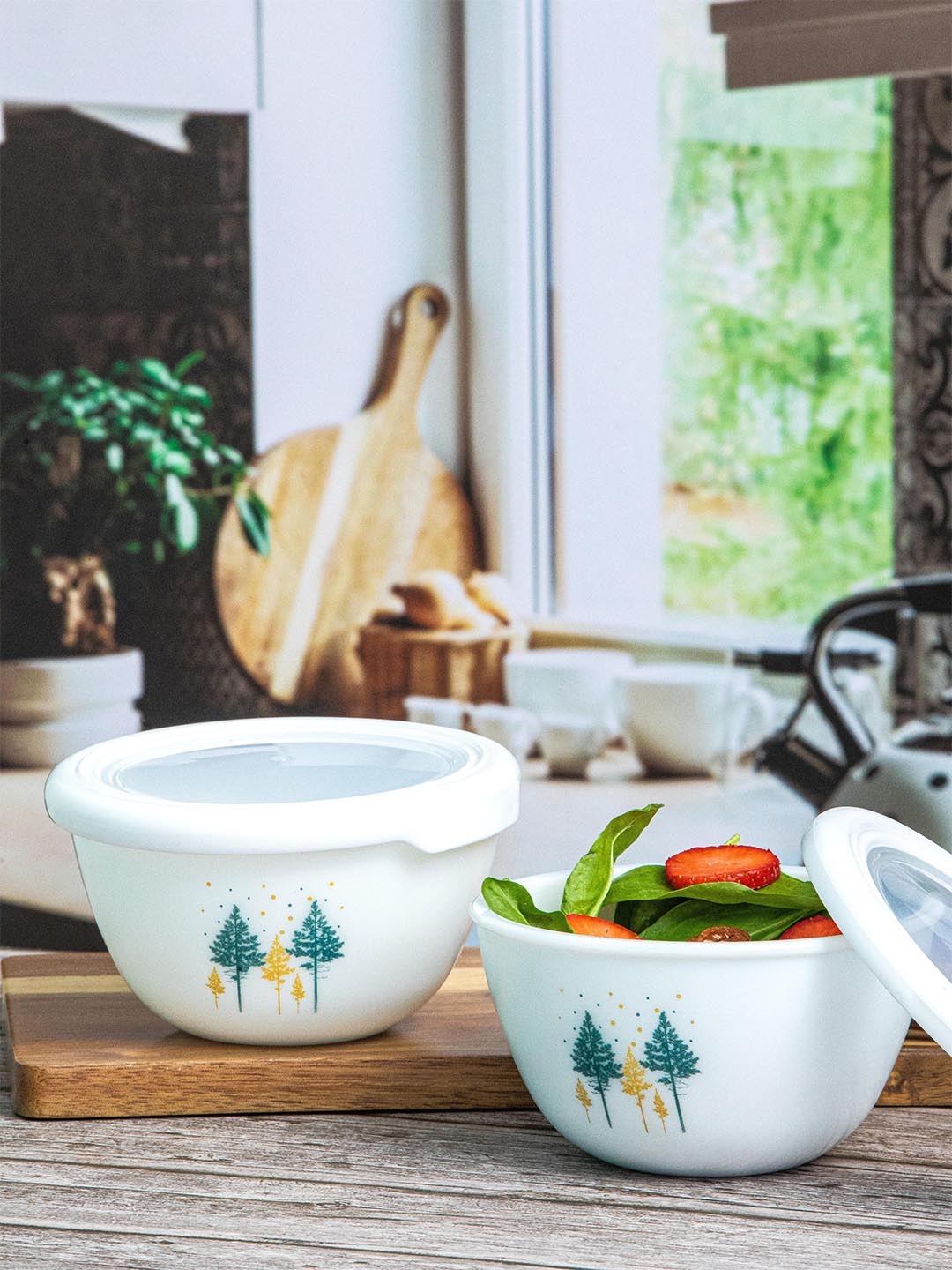 

Cello Royale Set of 4 Golden Pine Opalware Mixing Bowl with Premium Lid- 500ml Each, White