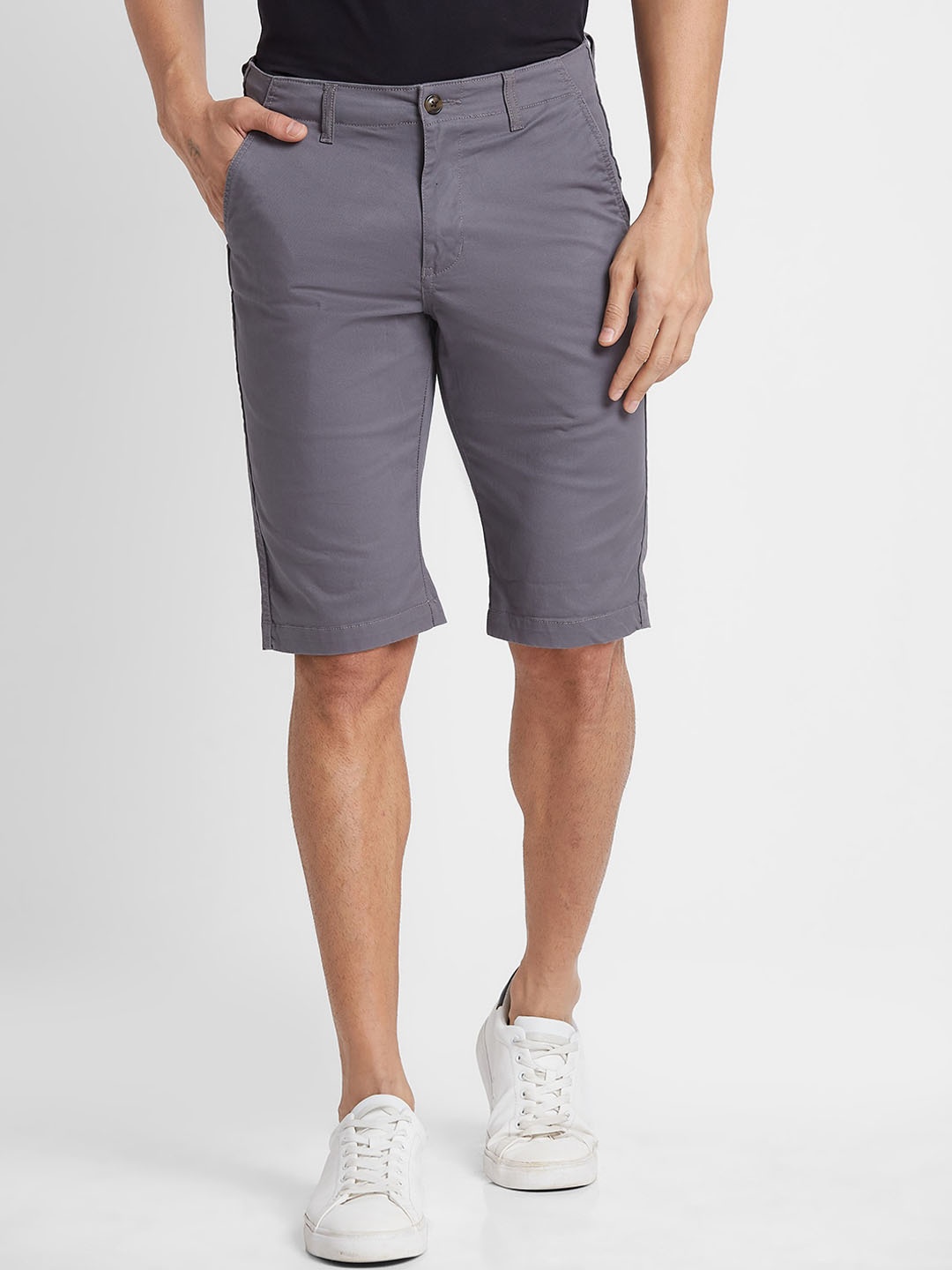 

Globus Solid Stretchable Slim Fit Knee Length Chino Shorts, Grey