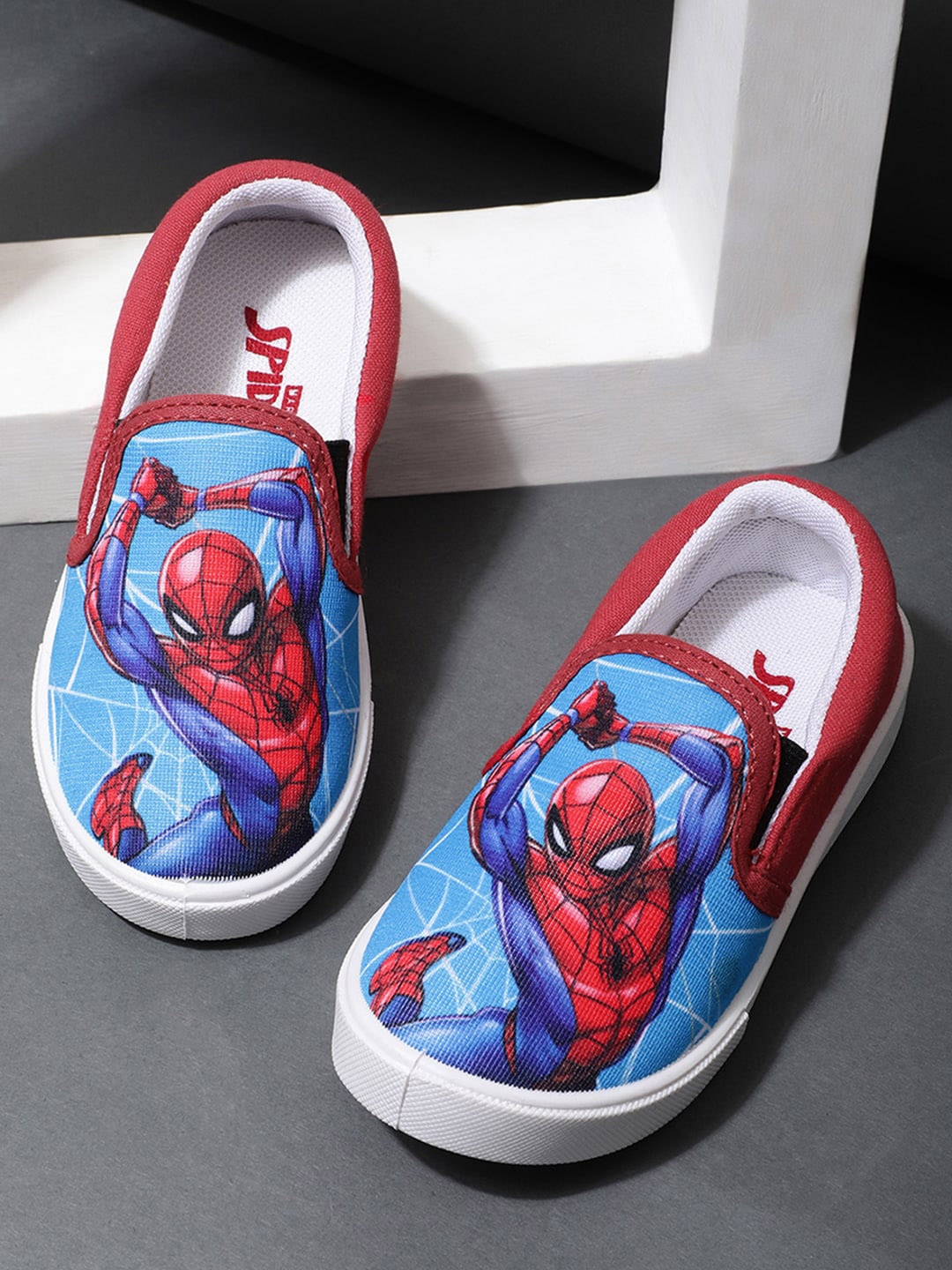 

Kids Ville Boys Spiderman Printed Lightweight Canvas Comfort Insole Slip On Sneakers, Blue