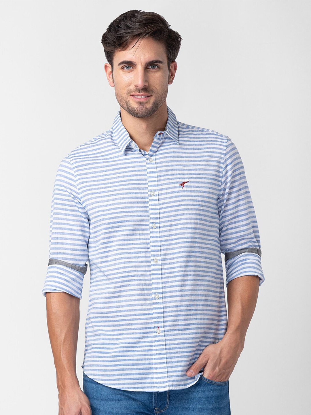 

Globus Horizontal Striped Pure Cotton Regular Fit Long Sleeves Casual Shirt, Blue