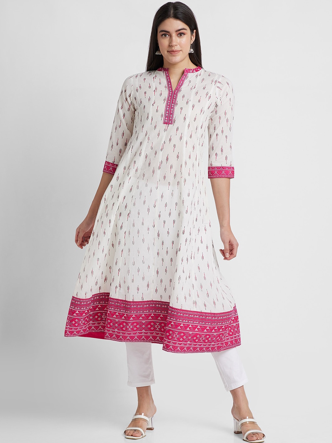 

Globus Band Collar Paneled Abstract Printed A-Line Cotton Kurta, Off white