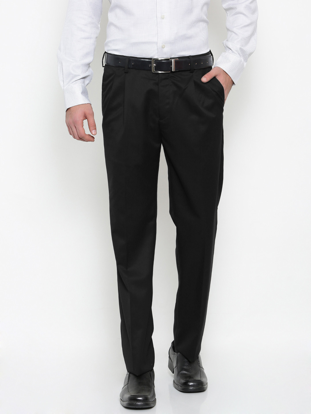 

Arrow Men Black Smart Regular Fit Solid Formal Trousers