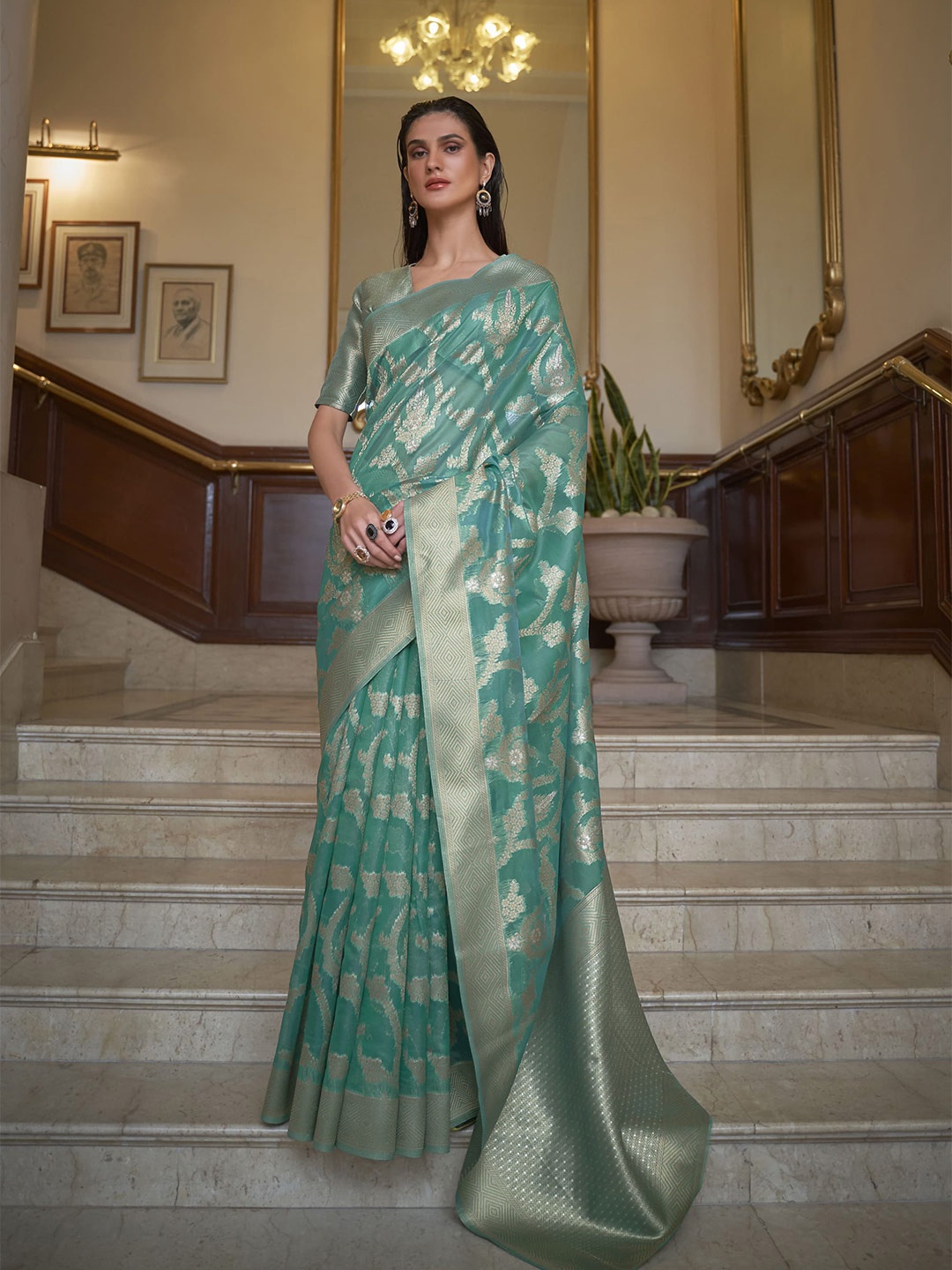 

elora Floral Motif Woven Design Organza Banarasi Saree, Green