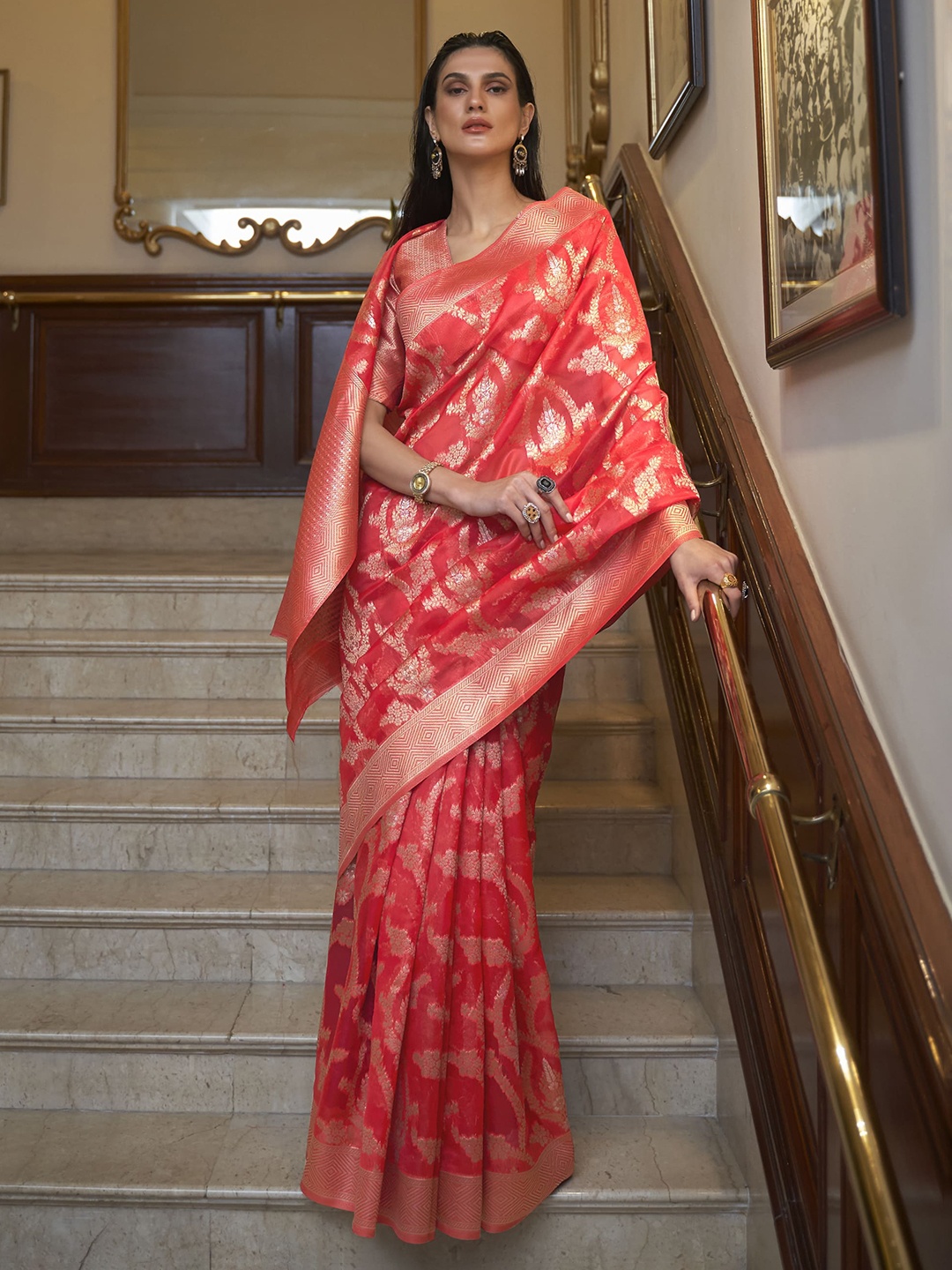 

elora Floral Woven Design Organza Banarasi Saree, Red
