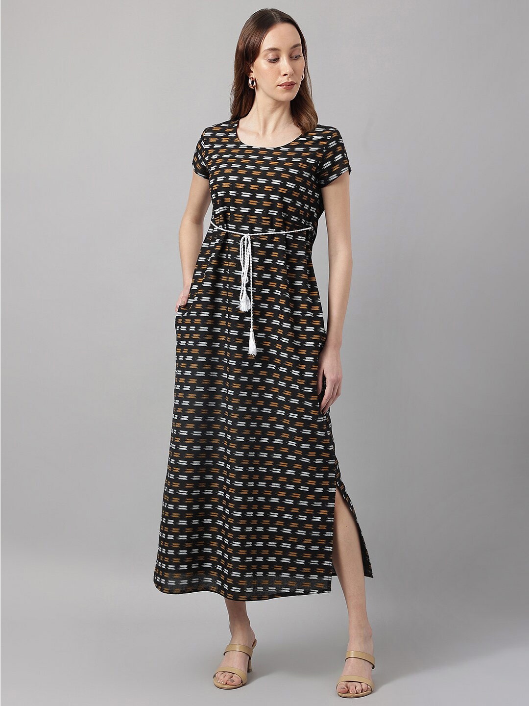

DECKEDUP Round Neck Ethnic Motifs Printed Cotton Maxi Dress With Belt, Black