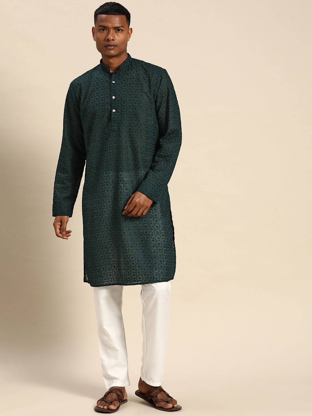 

Molly & Michel Floral Embroidered Regular Pure Cotton Kurta With Pyjamas, Green