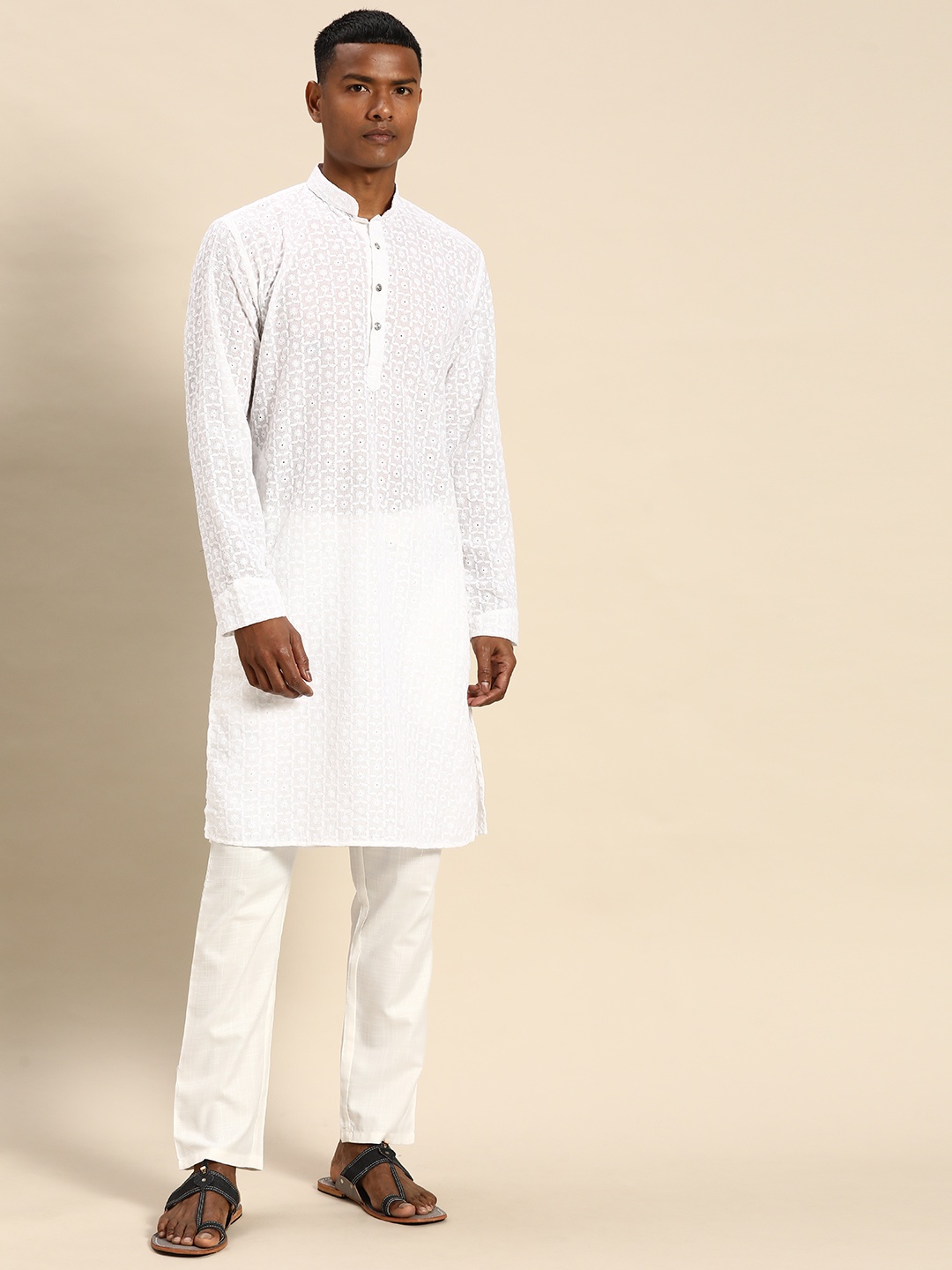 

Molly & Michel Floral Embroidered Regular Pure Cotton Kurta With Pyjamas, White