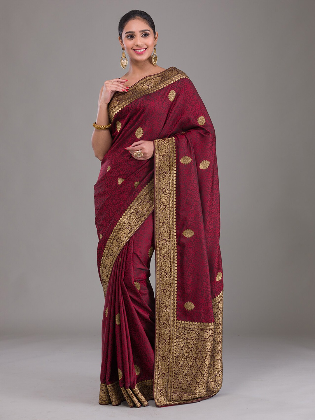 

Koskii Ethnic Motifs Woven Design Zari Saree, Maroon