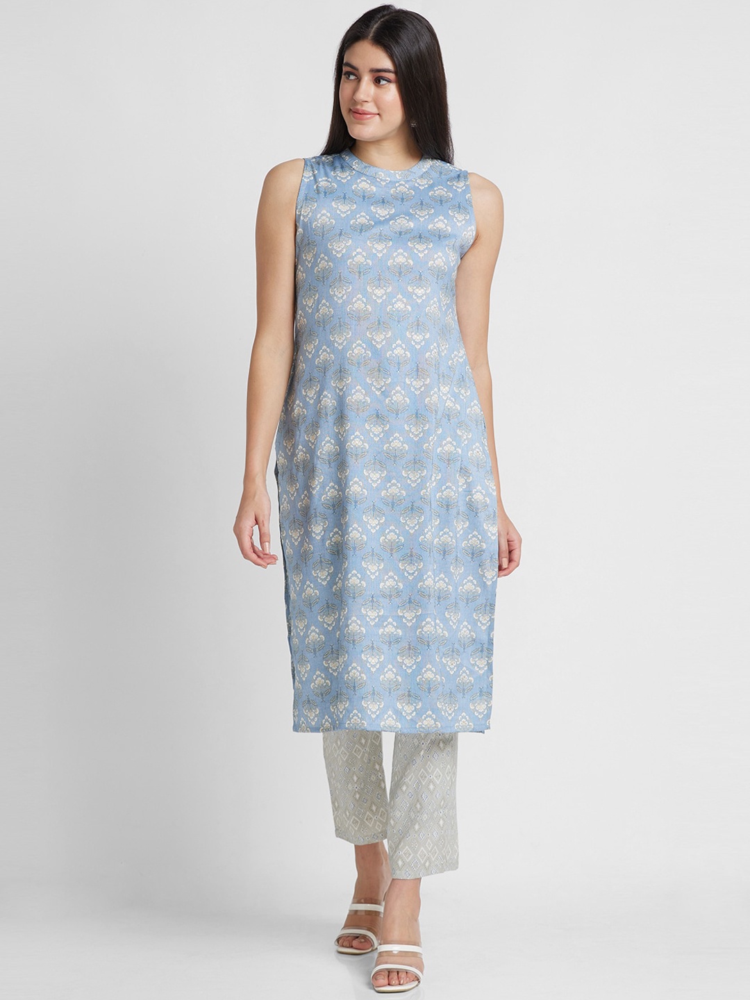 Globus Women Blue Floral Printed Kurta with Trousers