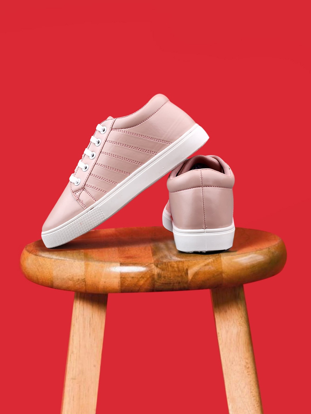 

KRAASA Women Contrast Sole Sneakers, Peach