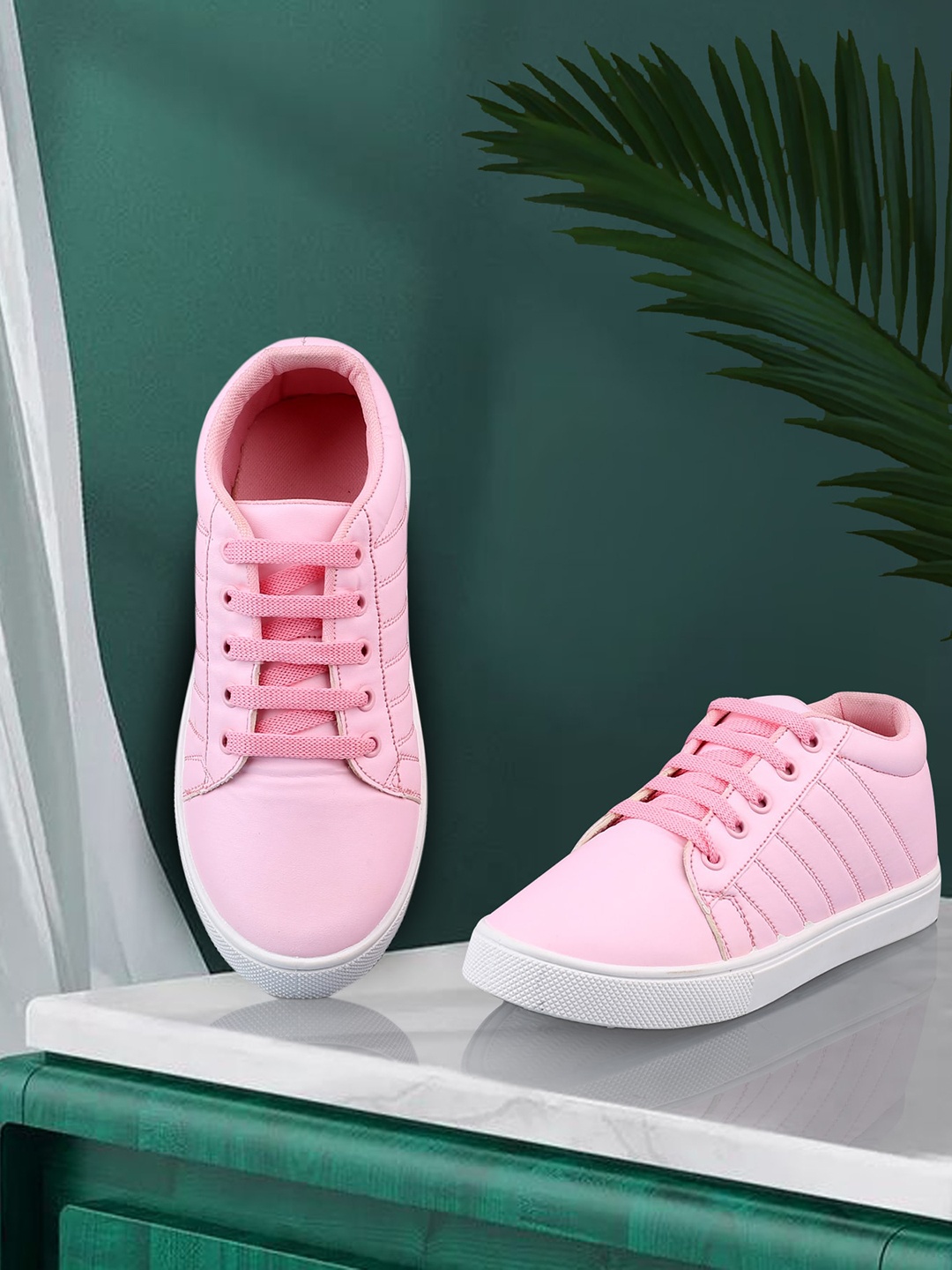 

KRAASA Women Contrast Sole Sneakers, Pink