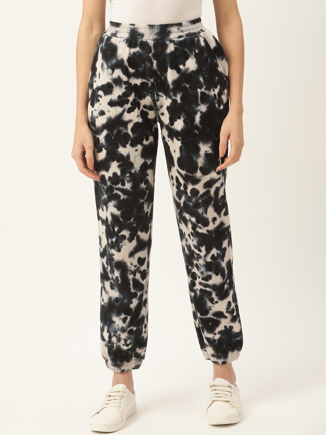 

DressBerry Women Tie & Dye Relaxed-Fit Pure Cotton Jogger, Black