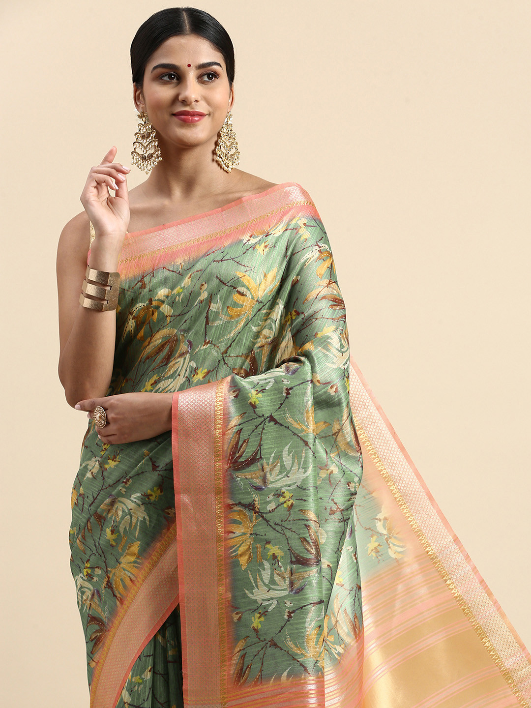 

VISHNU WEAVES Floral Zari Jute Silk Tussar Saree, Green