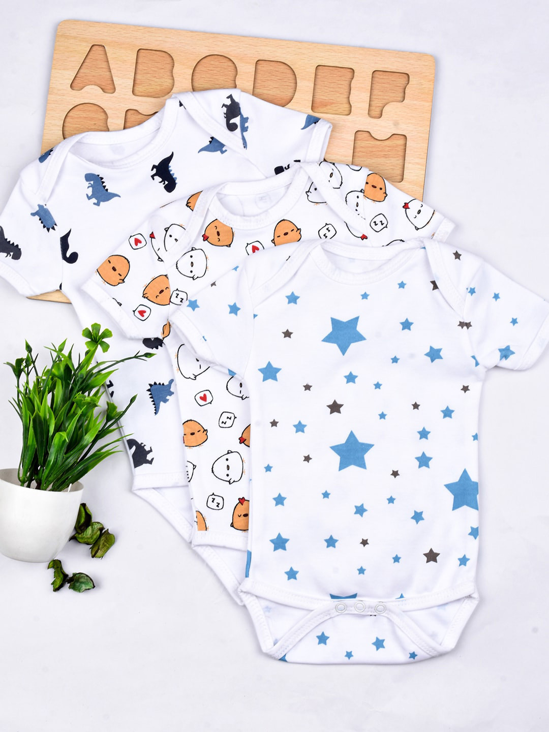 

Moms Home Infants Pack Of 3 Printed Organic Cotton Bodysuit, White