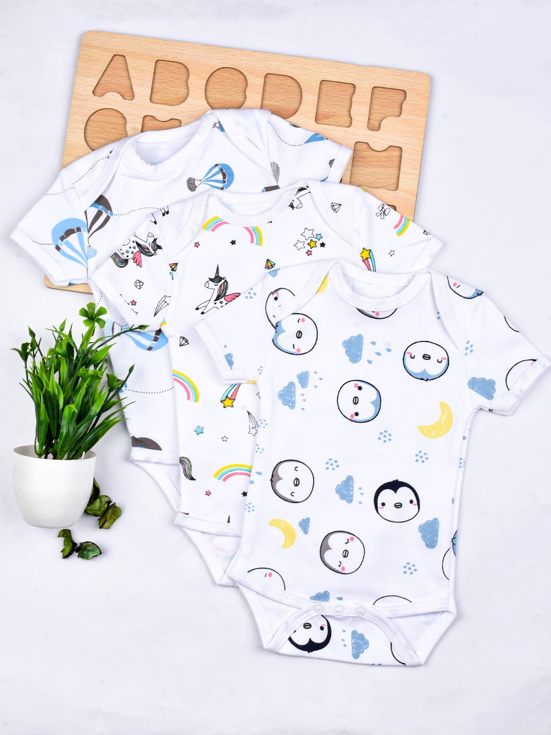 

Moms Home Infants Pack Of 3 Printed Cotton Bodysuit, White