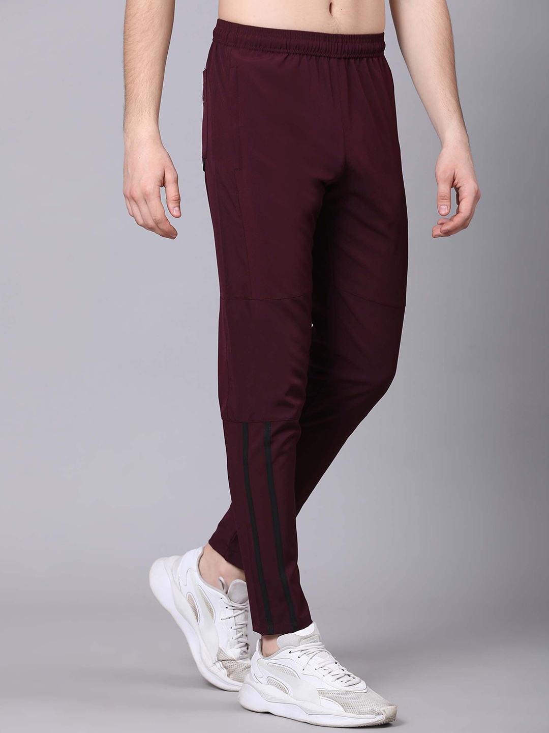 

Dpassion Men Regular-Fit Sports Track Pants, Maroon