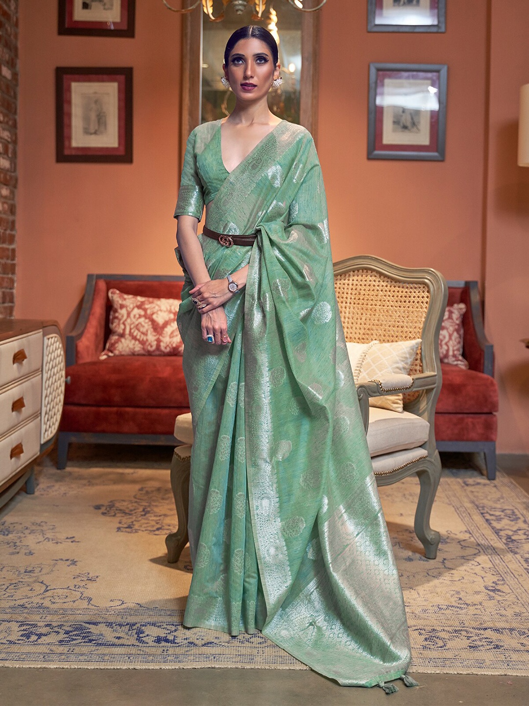 

ODETTE Floral Woven Design Saree, Green