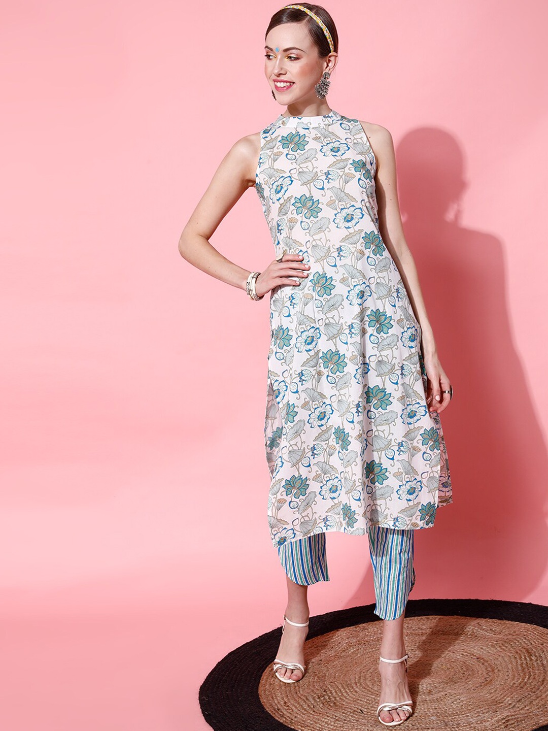 

indo street Paneled Band Collar Floral Printed Straight Kurta with Trousers, White