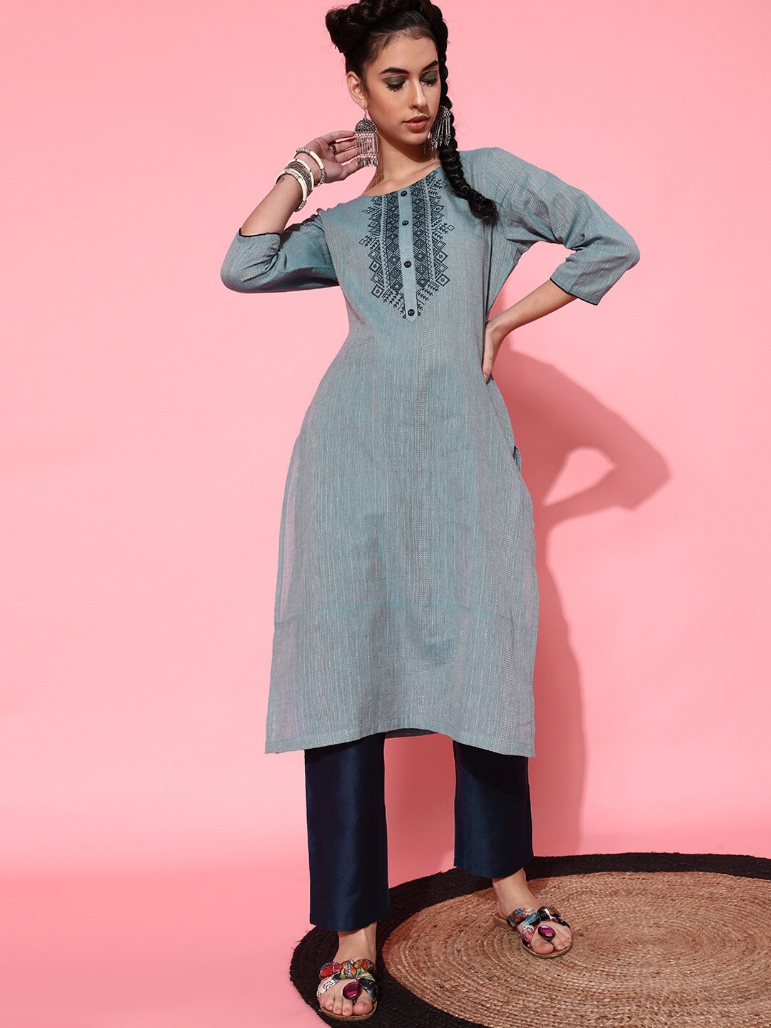 

indo street Geometric Embroidered Pure Cotton Kurta With Trousers, Grey