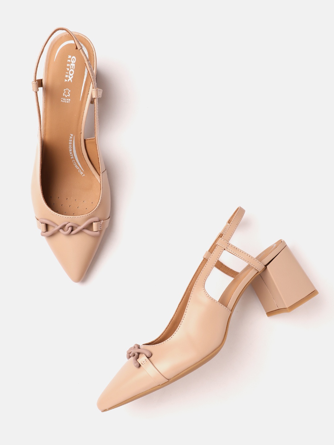 

Geox Women D Bigliana Leather Sandals, Beige