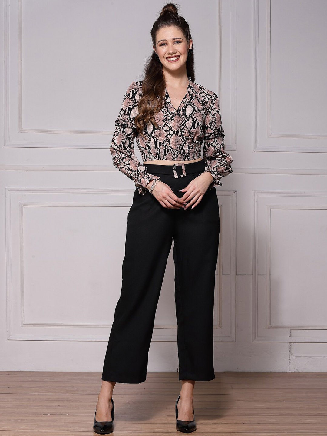 

KASSUALLY Women Printed Crop Top With Trouser Co-Ords, Black