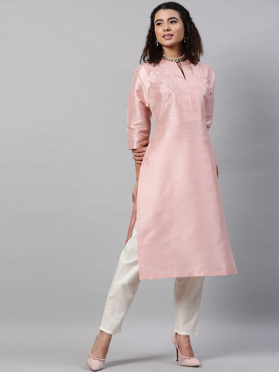 

indo street Floral Embroidered Thread Work Kurta, Pink