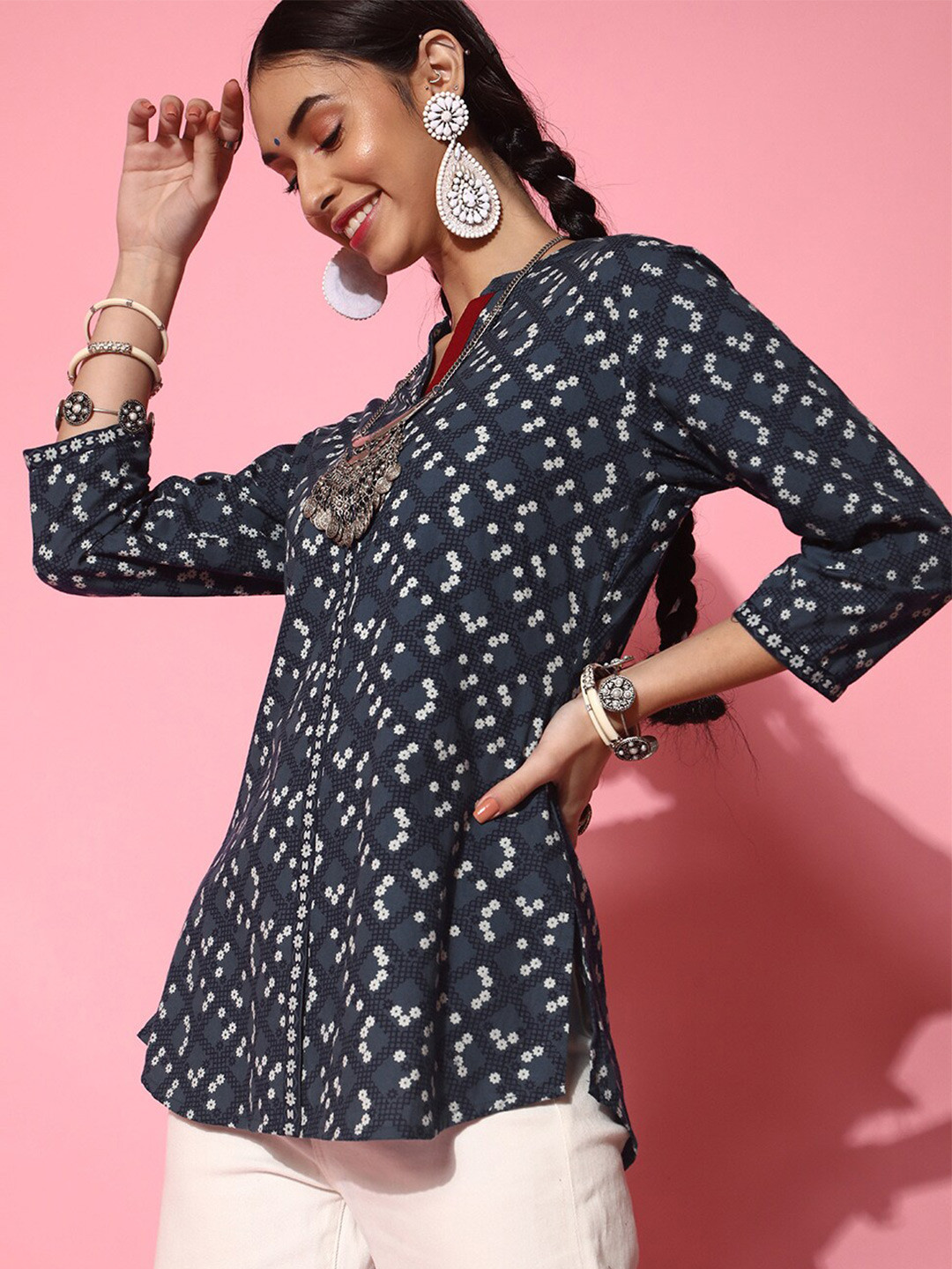 

indo street Floral Printed Pure Cotton Kurti, Blue