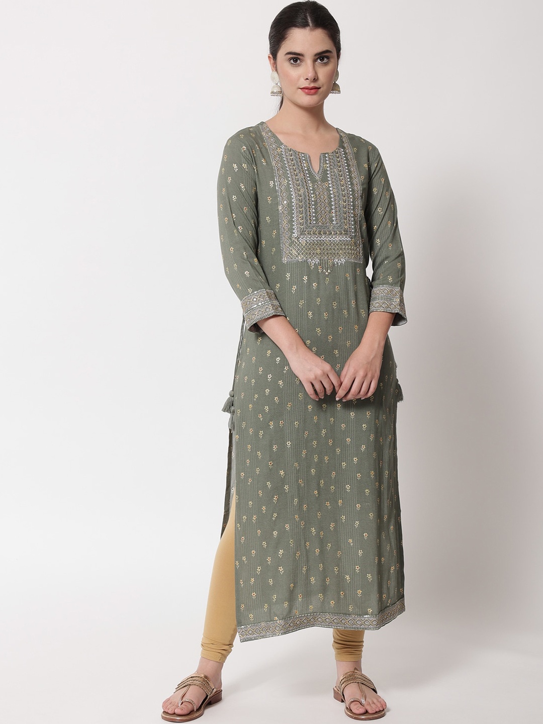 

Pankvi Floral Foil Printed Thread Work Kurta, Grey