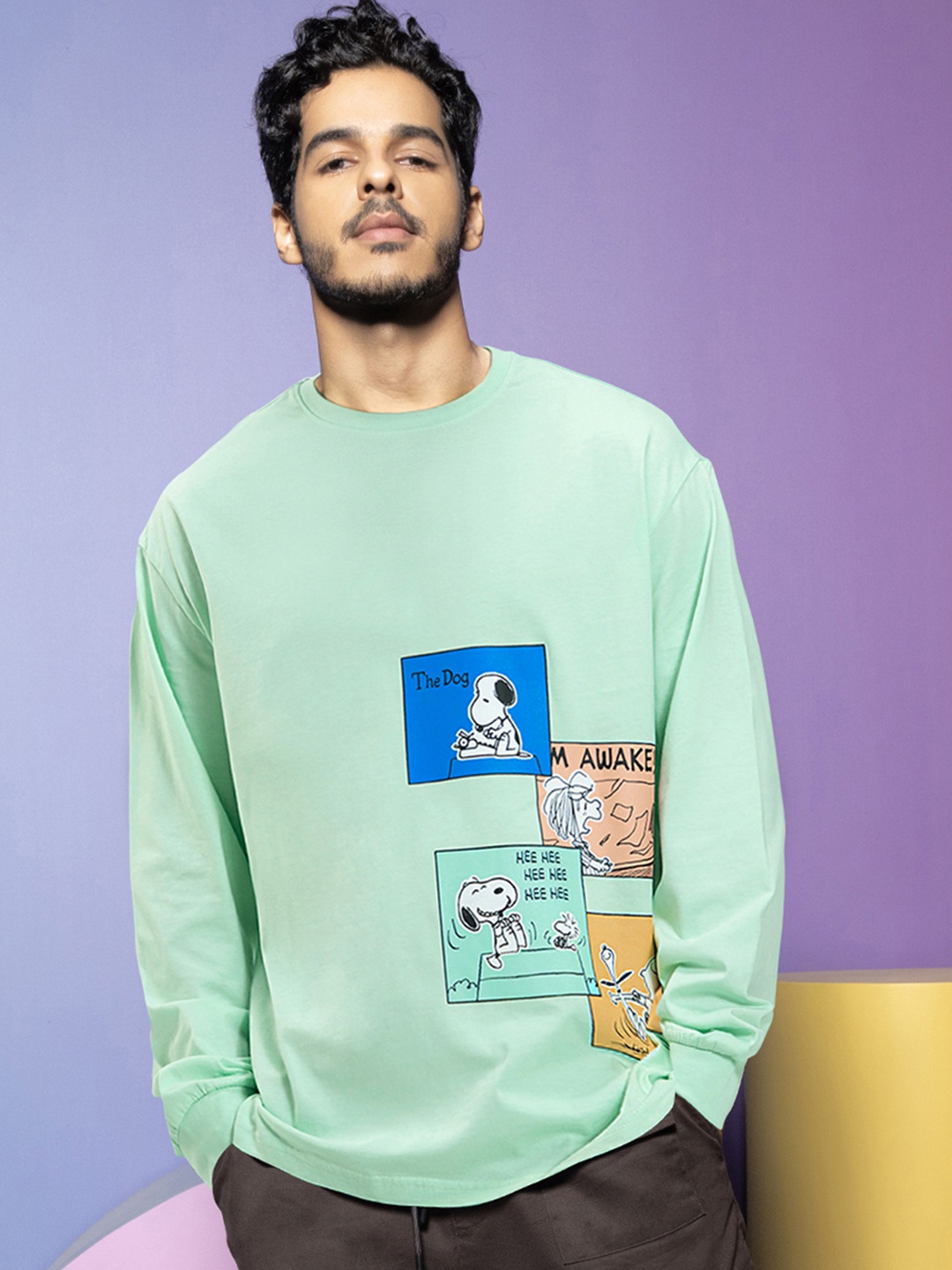 

Bewakoof Official Peanuts Merchandise Snoopy Stripboard Printed Cotton Oversized T-shirt, Green