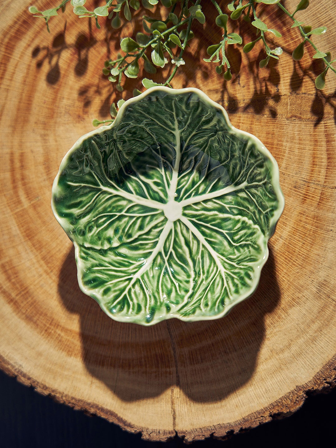 

Pure Home and Living Green Lettuce Leaf Trinket Platter Showpiece