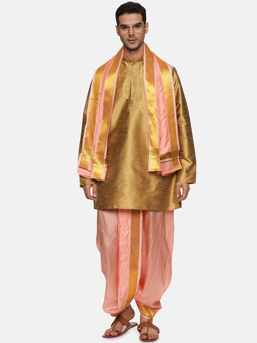 

Sethukrishna Men Mid-Rise Dhotipants With Angavastram, Peach