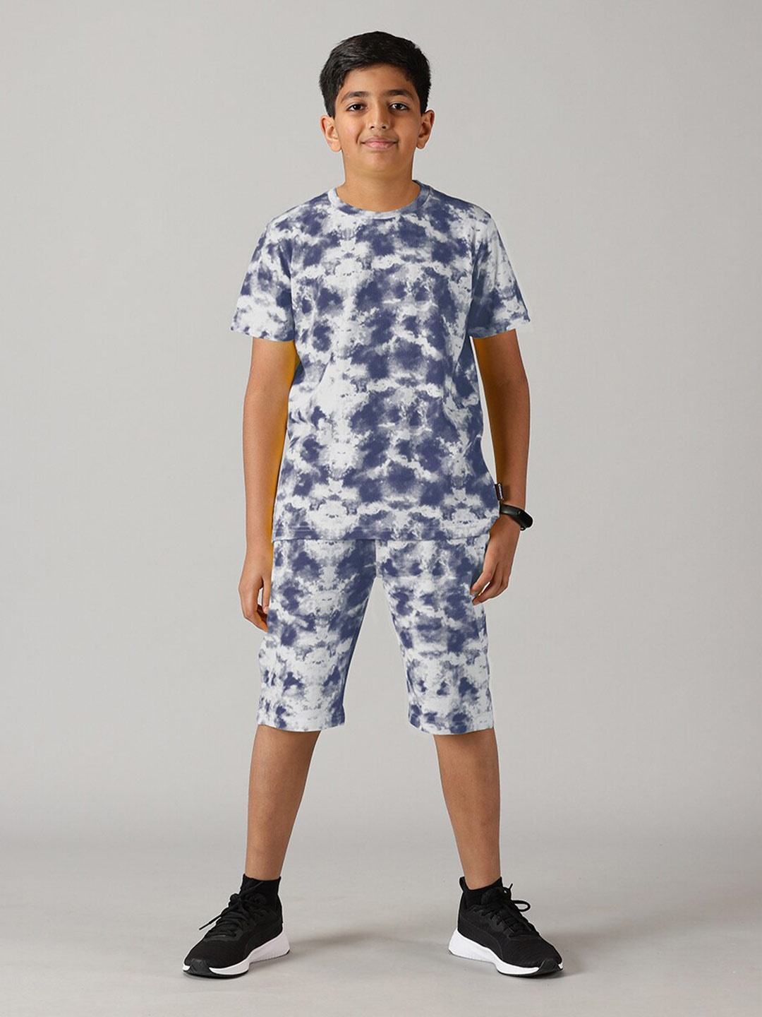 

KiddoPanti Boys Tie & Dye Cotton T-shirt with Shorts, Navy blue