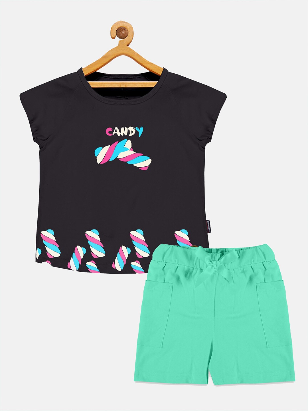 

KiddoPanti Girls Printed Pure Cotton T-shirt with Shorts Clothing Set, Black