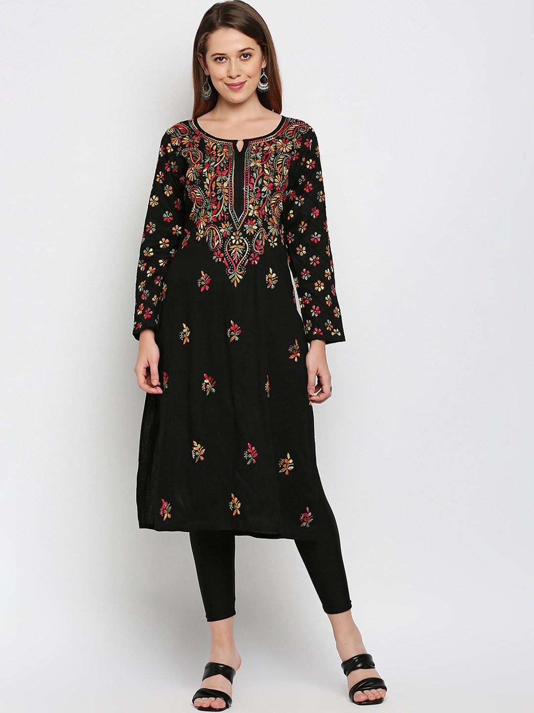 

Indiankala4u Floral Embroidered Chikankari Straight Cotton Kurta, Black