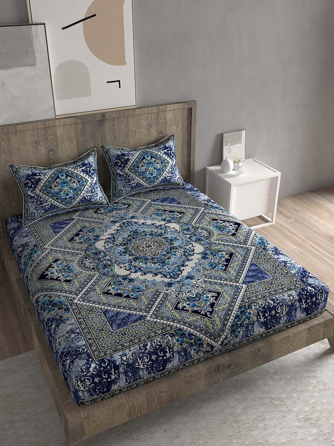 

Spangle Blue & Green Floral 260 TC Cotton King Bedsheet with 2 Pillow Covers