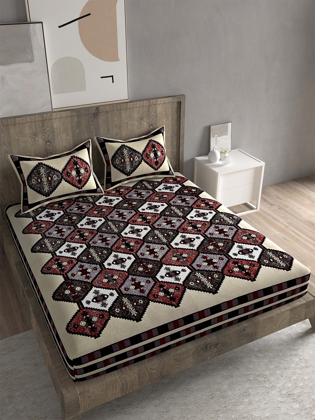 

Spangle White & Maroon Ethnic Motifs 260 TC Cotton King Bedsheet with 2 Pillow Covers