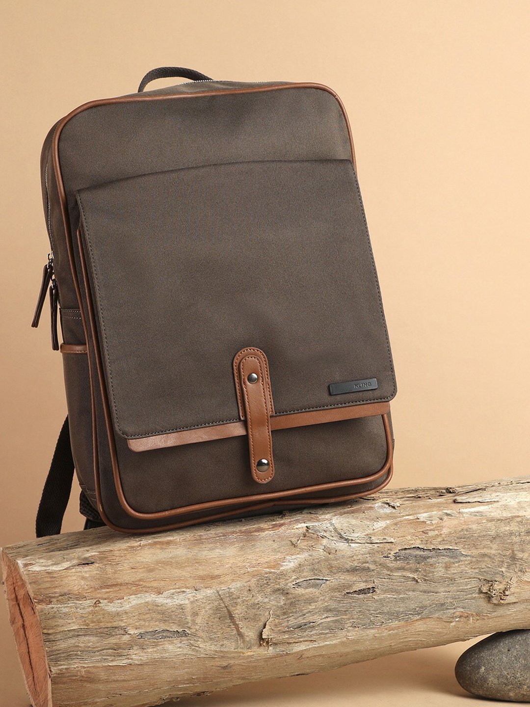 

HAUTE SAUCE by Campus Sutra Women Water Resistant PU Backpack, Brown