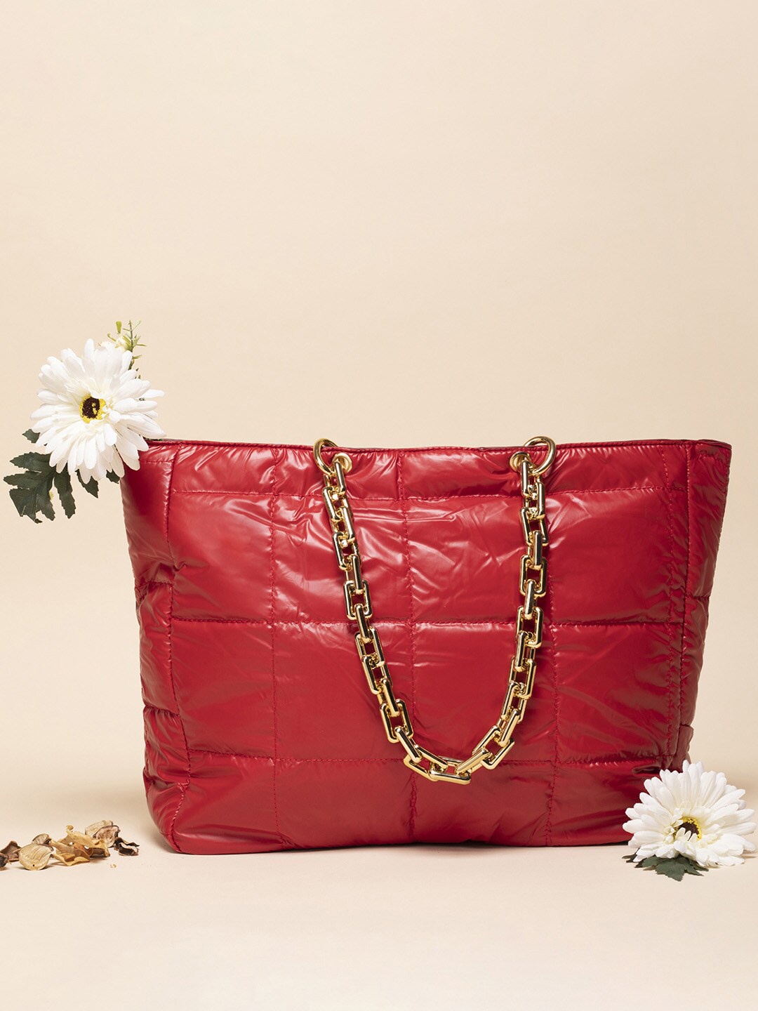 HAUTE SAUCE by Campus Sutra PU Handheld Bag with Quilted, Red