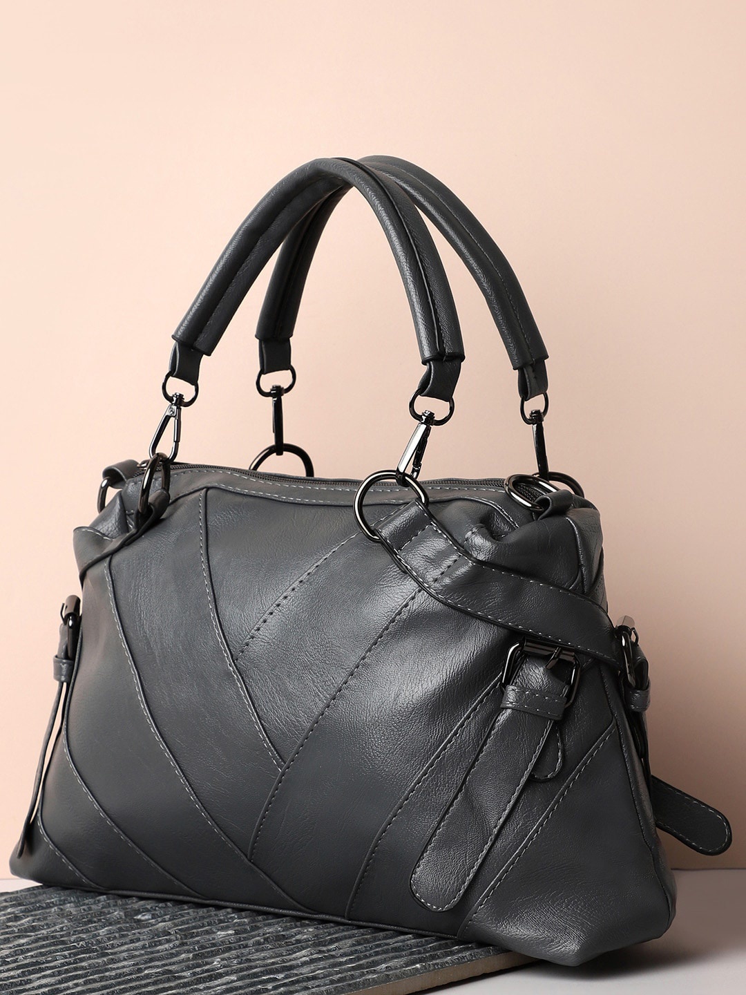

HAUTE SAUCE by Campus Sutra Textured PU Water Resistant Structured Handheld Bag, Black