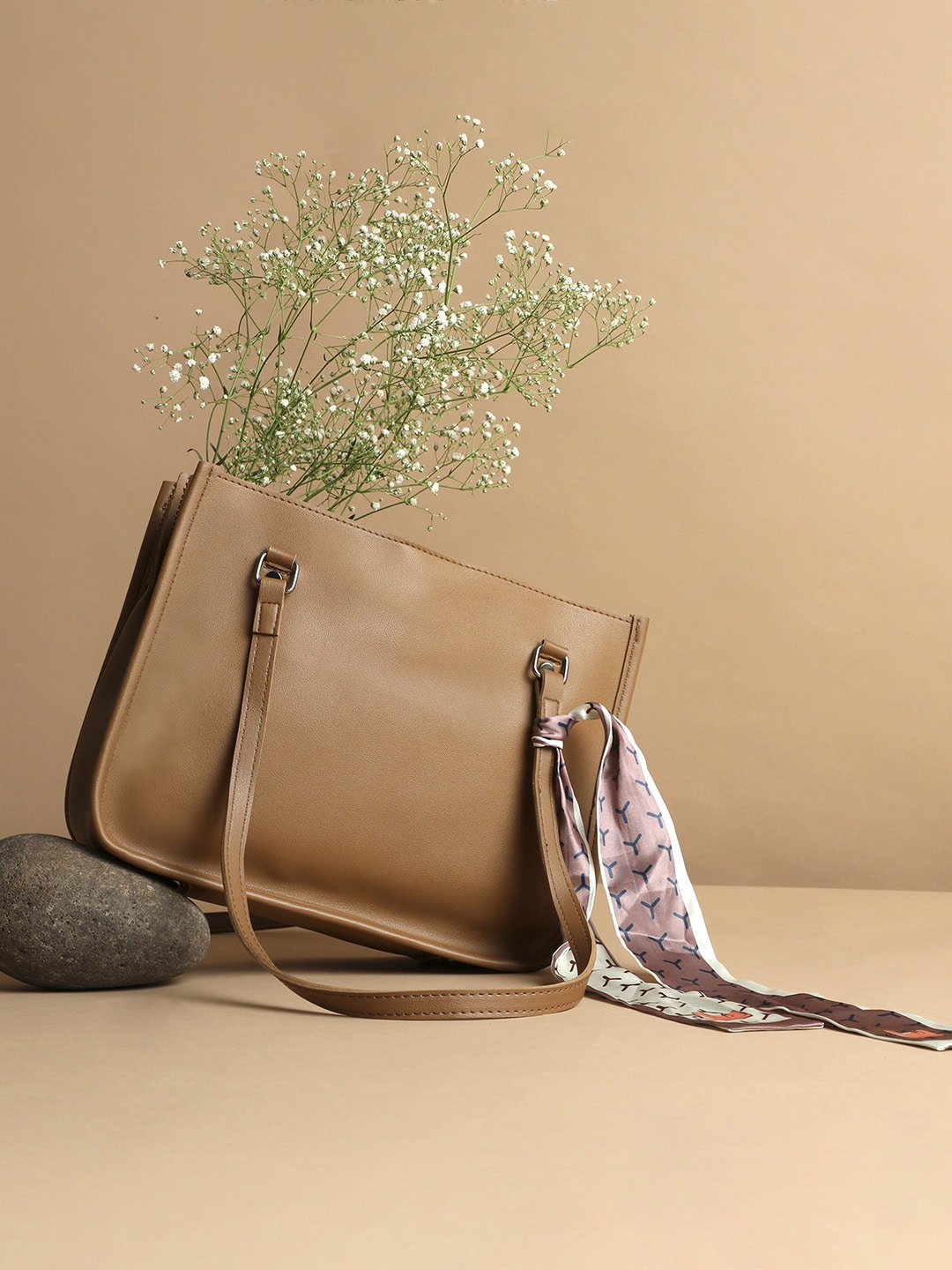 

HAUTE SAUCE by Campus Sutra Structured Handheld Bag, Brown