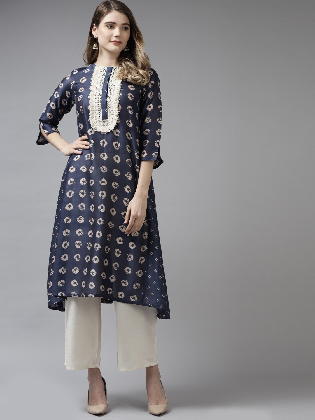 

Bhama Couture Ethnic Motifs Printed Kurta with Palazzos, Navy blue
