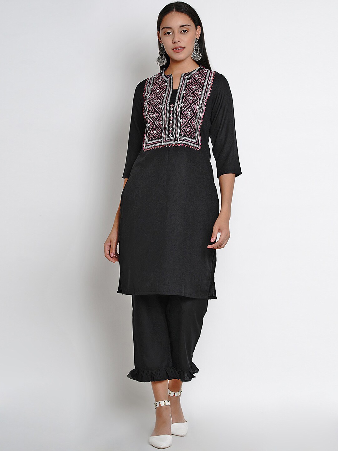 

Bhama Couture Ethnic Motifs Embroidered Mirror Work Kurta with Palazzos, Black