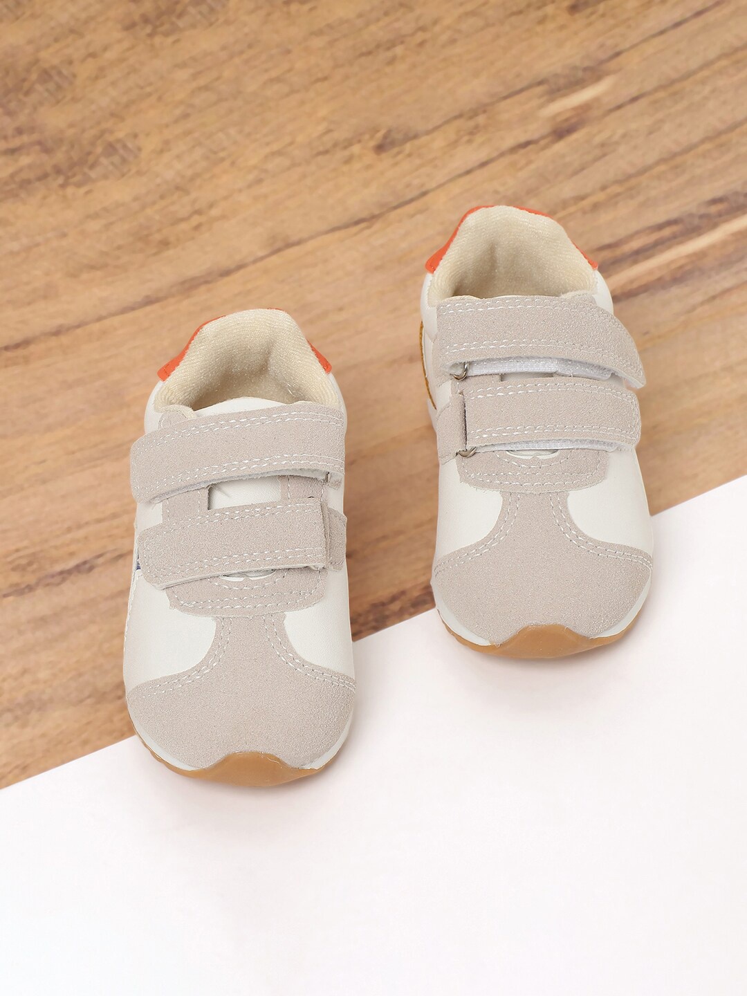 Fame Forever by Lifestyle Boys Colourblocked Comfort Insole Basics Sneakers, White