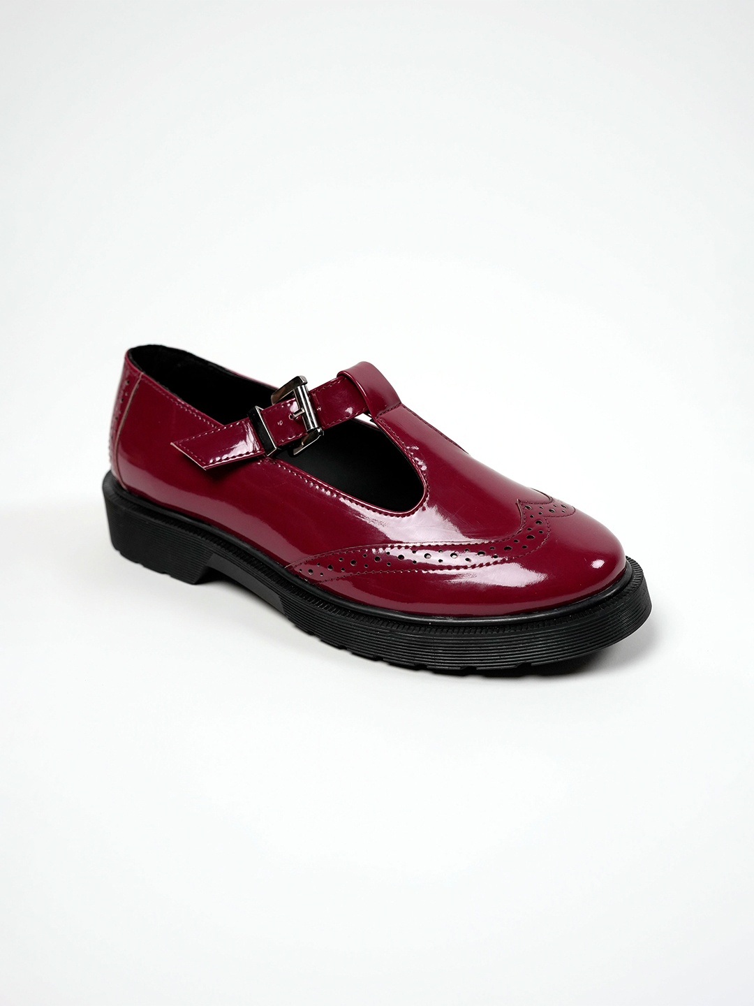 

Theater Women Padded Insole Half Brogues With Buckle, Red