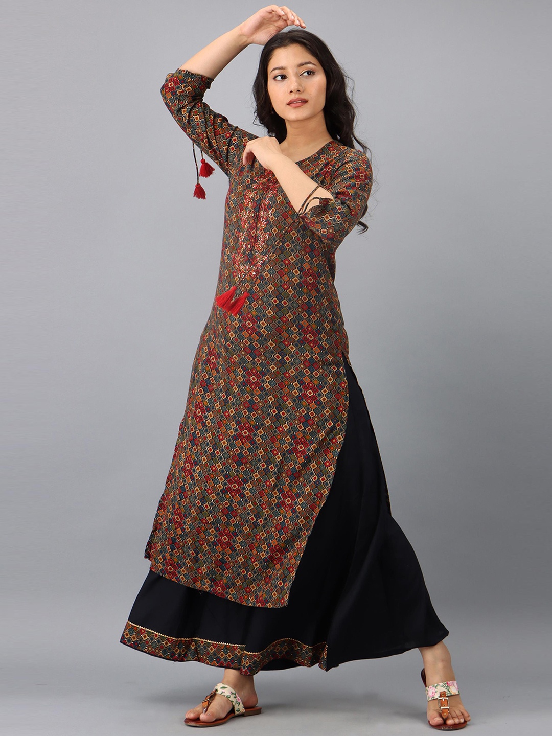 

Nehamta Ethnic Motifs Printed Sequinned Kurta With Palazzos, Blue