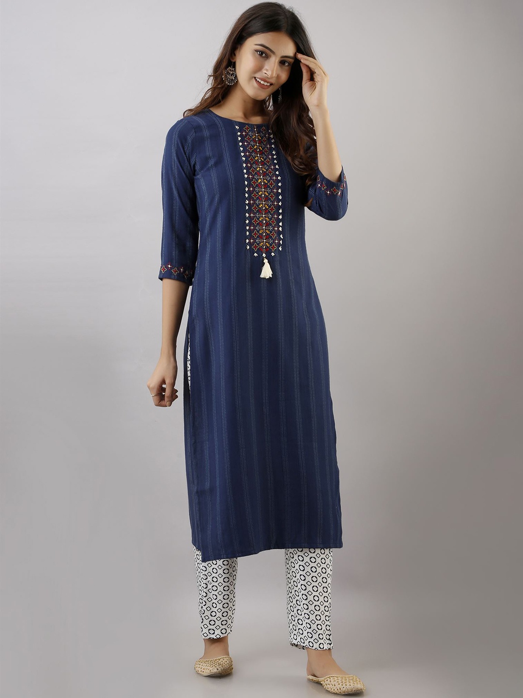 

Nehamta Striped Thread Work Straight Kurta With Trousers, Navy blue