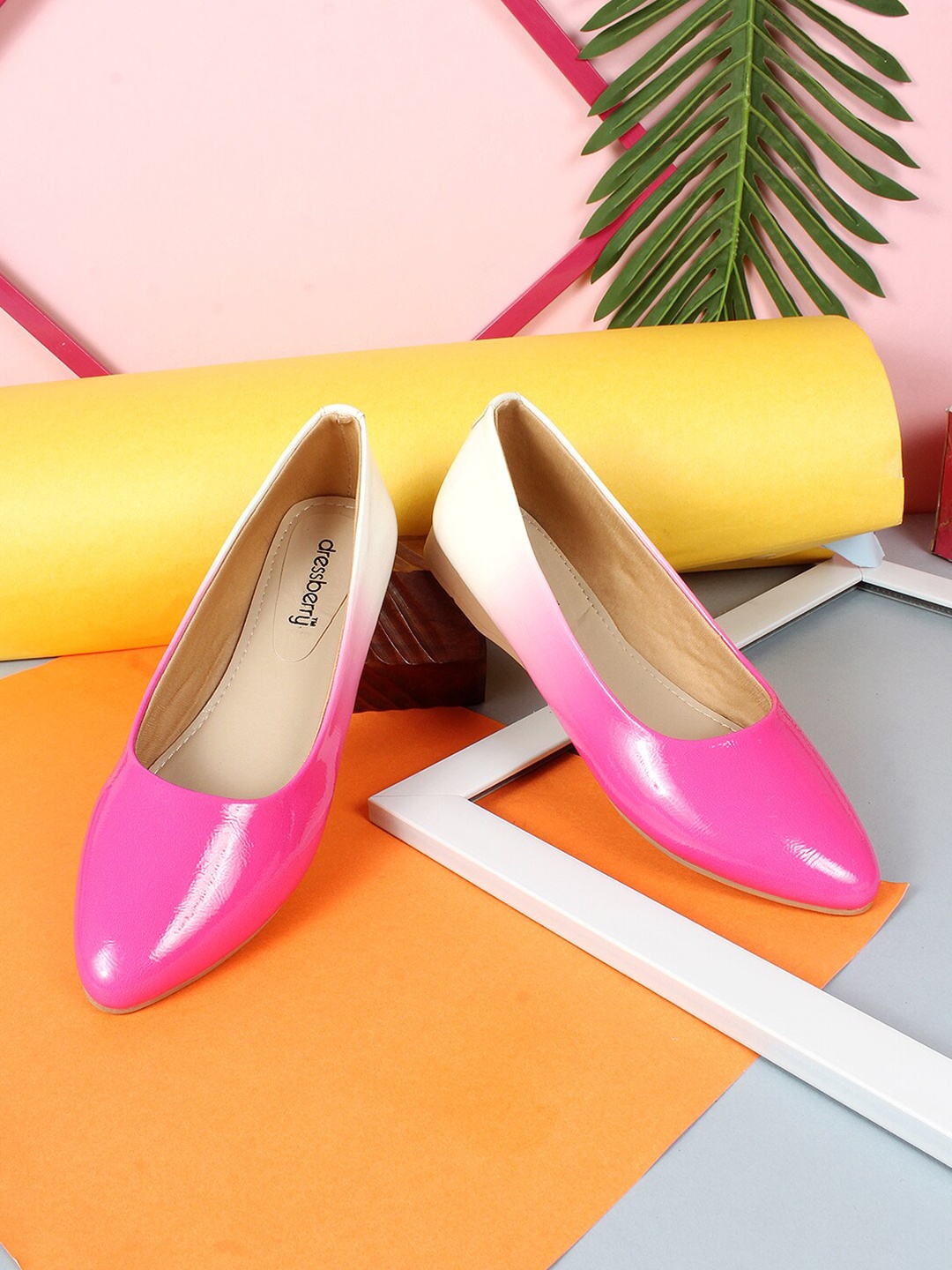 

DressBerry Women Air Max Colourblocked Pointed Toe Ballerinas, Pink