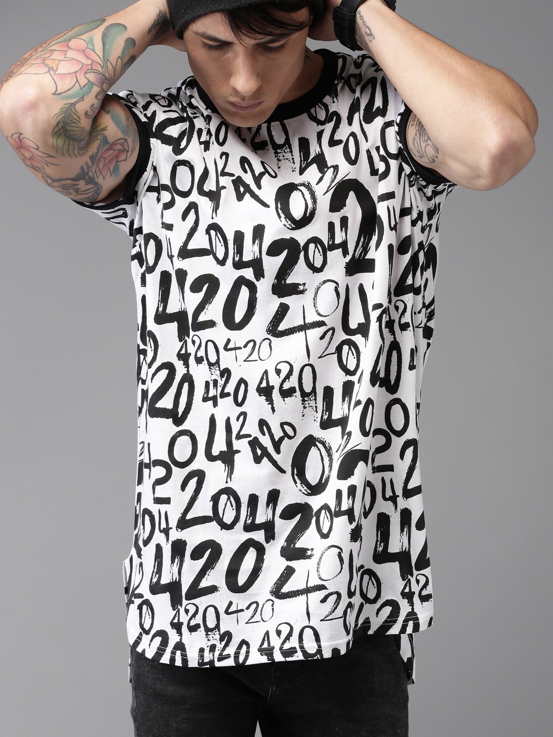 

Moda Rapido Men White Black Printed Longline Pure Cotton T-shirt