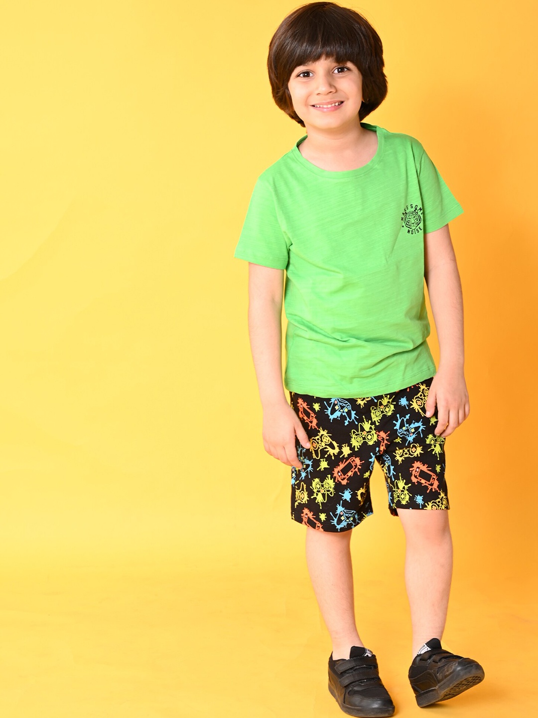 

Anthrilo Boys Round Neck Pure Cotton Short Sleeves T-shirt with Shorts Clothing Set, Green