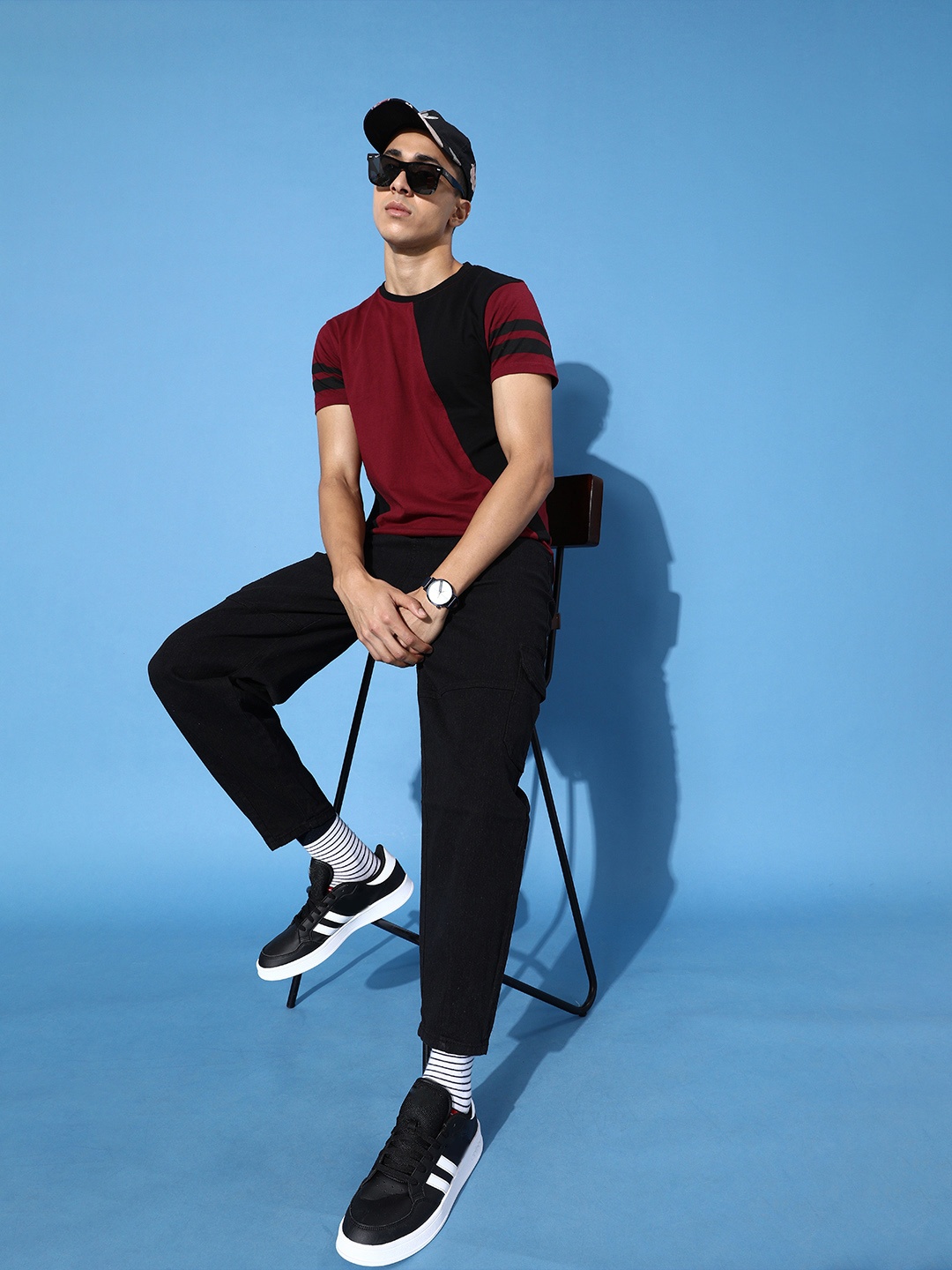 

Moda Rapido Men Attractive Maroon Colourblocked Playful Splicing Tshirt